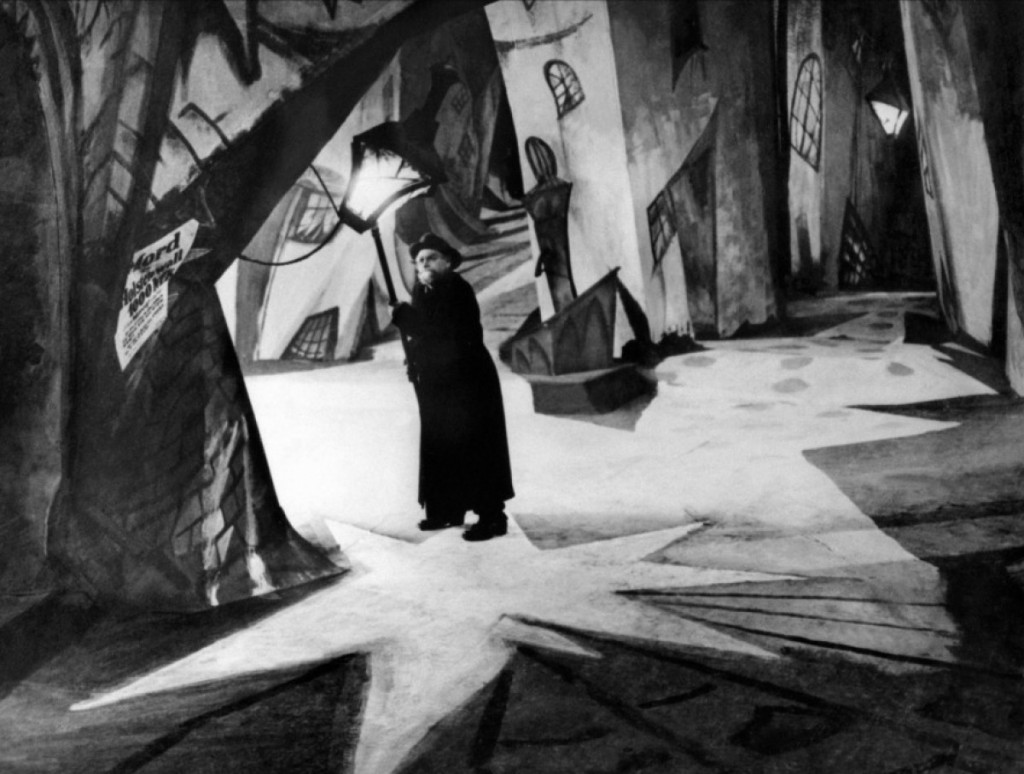 Il gabinetto del Dottor Caligari Locandina e Recensione