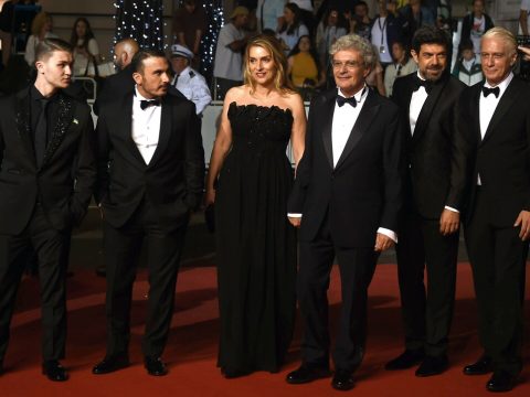 Cannes 75, applausi per Martone e la sua "Nostalgia" di Napoli