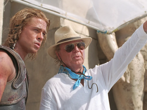 Addio a Wolfgang Petersen, il regista di "Troy" e "La storia infinita" è morto a 81 anni