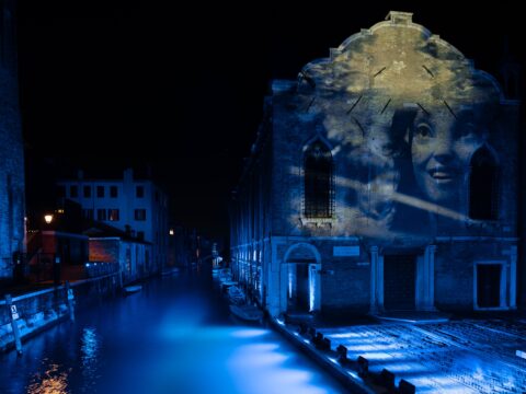 "Avatar: la via dell’acqua", i canali di Venezia illuminati di blu