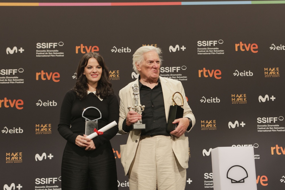 Mike Leigh vince San Sebastián con Tender Loving Care
